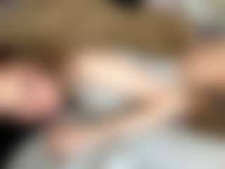 Live cam show with SixtaFee - Cum on Camsoda