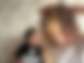 Live cam show with SixtaFee - Spank on AdultVida.com