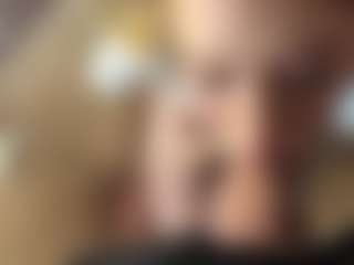 Live cam show with SixtaFee - Dirty Talk on Camsoda