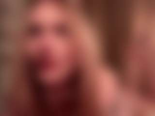 SuzetteDillon's Live Sex Cam Show