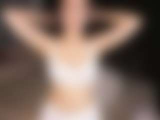 TraciKuhnel's Live Sex Cam Show