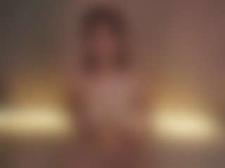 TraciKuhnel's Live Sex Cam Show