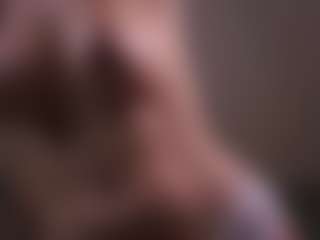Live cam show with TraciKuhnel - Ass Clapping on hrnylive.com