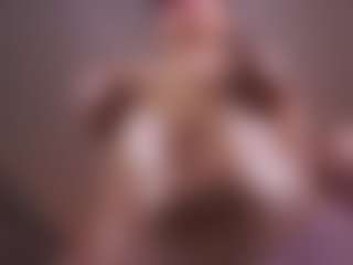 TraciKuhnel's Live Sex Cam Show