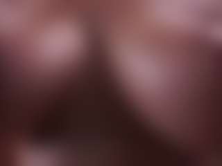 Live cam show with TraciKuhnel - Normal on CamClone
