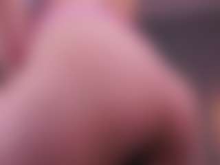 TraciKuhnel's Live Sex Cam Show