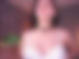 TraciKuhnel's Live Sex Cam Show