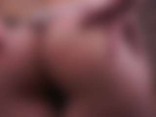 TraciKuhnel's Live Sex Cam Show
