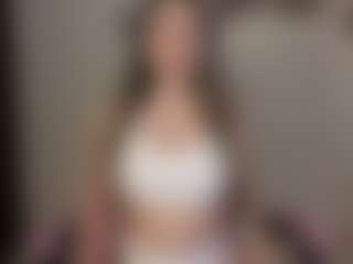 Veronika-Winslow MILF webcam performer live streaming