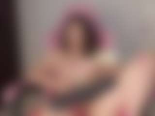 Live cam show with Veronika-Winslow - Petite MILF on SpankPalCams