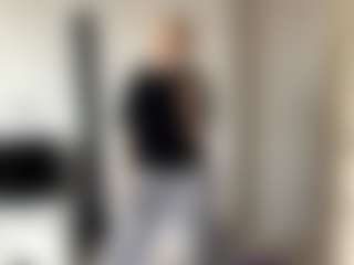 YokoTowles's Live Sex Cam Show