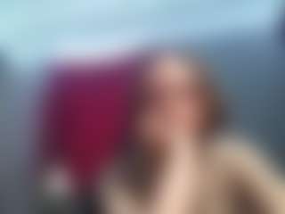 Live cam show with YoshikoGreeley - Horny on Camsoda