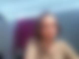 Live cam show with YoshikoGreeley - Blue Eyes on Milfs Live