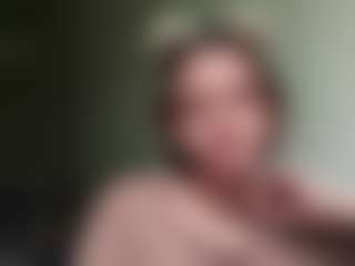 Live cam show with YoshikoGreeley - Brown Eyes on Uber Horny