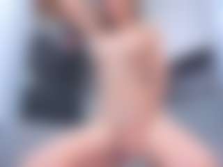 akaristaar's Live Sex Cam Show