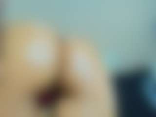 Live cam show with Amber-miller7 - Flexible on LiveSexCams6