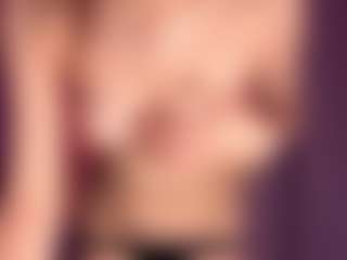 ArnitaBaiza's Live Sex Cam Show