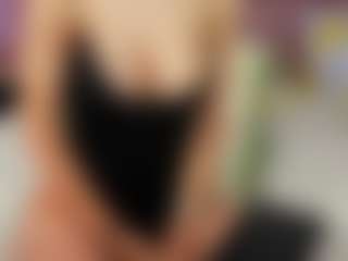 AvaaAddams's Live Sex Cam Show