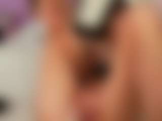 AvaaAddams's Live Sex Cam Show