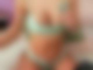 AvaaAddams's Live Sex Cam Show