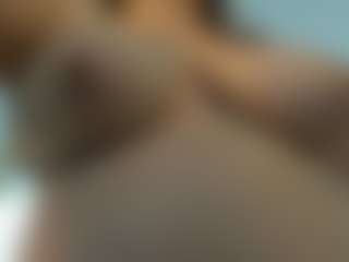 Live cam show with bella-fernand - White on live18s.com | colombia
