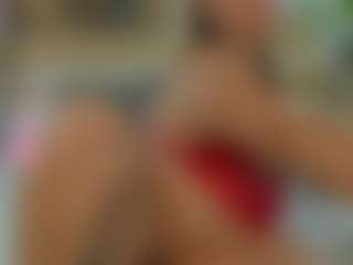 Live cam show with bella-fernand - BBW on TeamSkeetLive