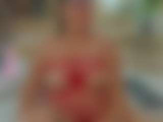 Live cam show with bella-fernand - Blonde Hair on Fit Hotties