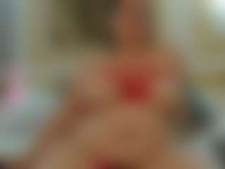 Live cam show with bella-fernand - Tease on Latina Girls