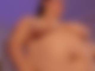 Live cam show with bella-fernand - Mature on TeamSkeetLive