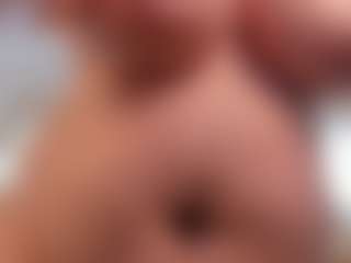 Live cam show with bella-fernand - Blue Eyes on Soda Cam