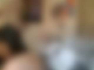 CaramelBlossum MILF webcam performer live streaming