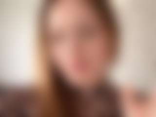 Live cam show with Carolin - Squirt on Fapmatic.com