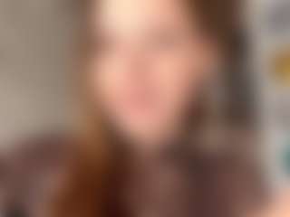 Live cam show with Carolin - Middle Aged on Fapmatic.com