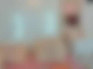 Live cam show with DanniValencia - Striptease on Hubzter Live