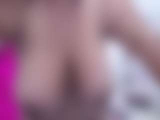 Live cam show with HoneyBunnyBBW - Tattoos on Fit Hotties
