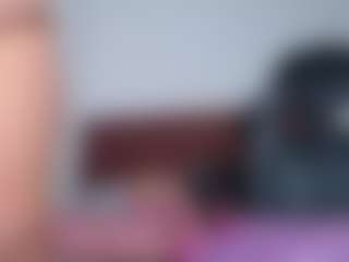 Live cam show with HoneyBunnyBBW - Blonde Hair on Gym Cam Girls
