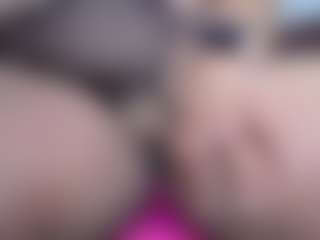 Live cam show with HoneyBunnyBBW - Mouth on Milfs Live
