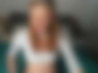 Kathrine-Meyer MILF webcam performer live streaming