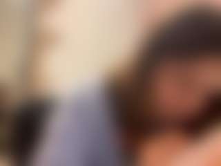 Mia's Live Sex Cam Show