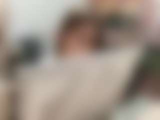 Mia's Live Sex Cam Show