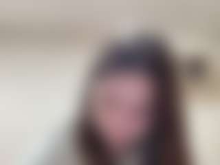 Live cam show with Mia - Facial on Milfs Live