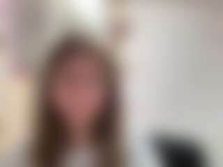 Live cam show with Mia - Average on slutload