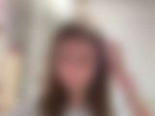 Live cam show with Mia - Fuck Machine on 1on1-livenow