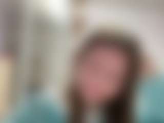 Live cam show with Mia - Spy Granny on AdultVida.com