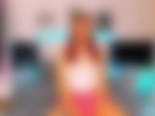 KiraNeww's Live Sex Cam Show