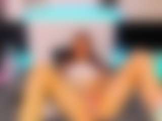 KiraNeww's Live Sex Cam Show