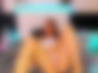 KiraNeww's Live Sex Cam Show
