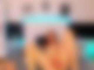 Live cam show with KiraNeww - Secretary on Latina Girls