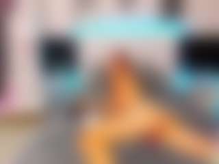 KiraNeww's Live Sex Cam Show
