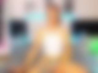 KiraNeww's Live Sex Cam Show